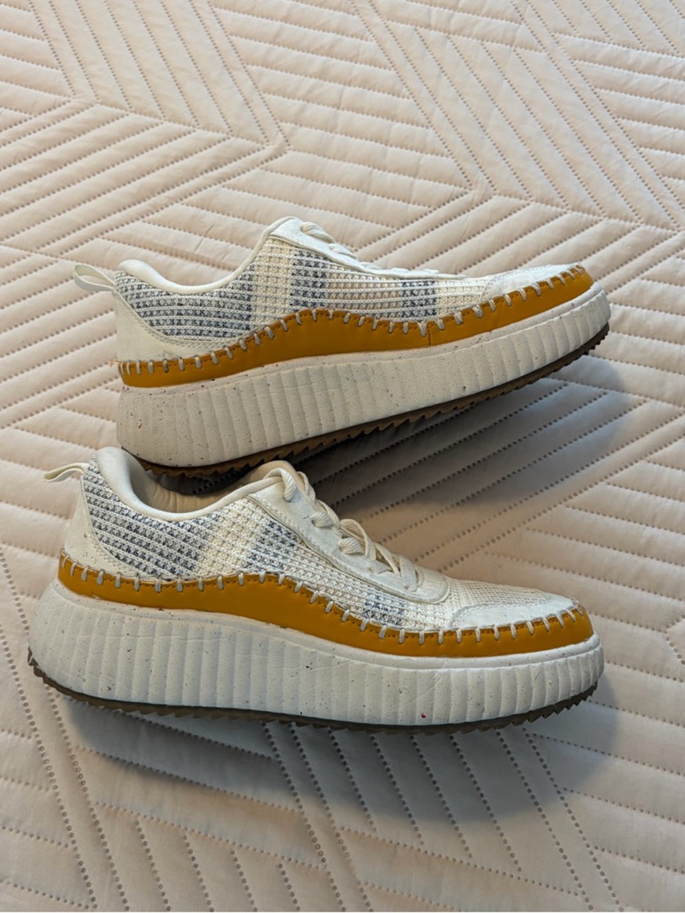 DreamPairs Women’s White Knit Platform Sneakers with Mustard Trim